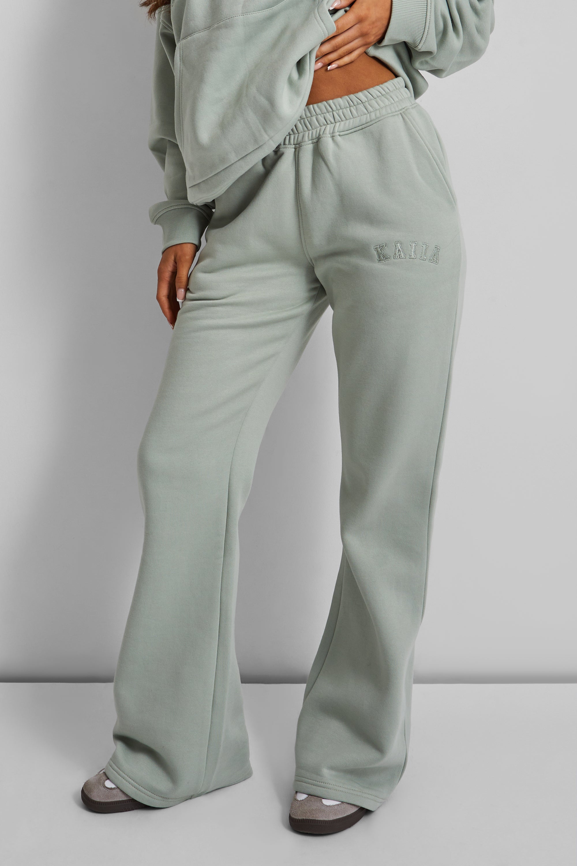 Kaiia Wide Leg Sweat Pants in Sage Green