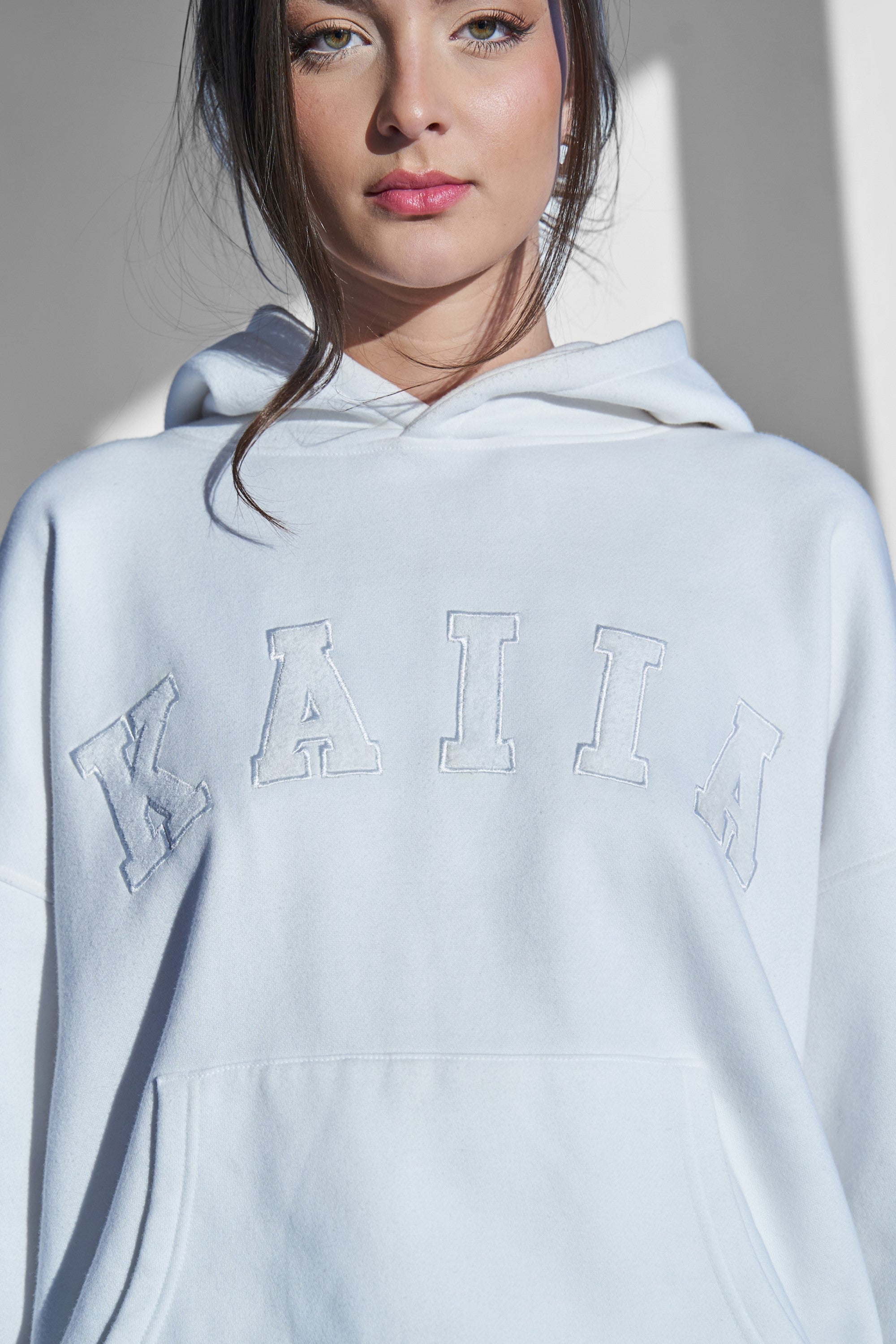 KAIIA SLOGAN OVERSIZED HOODIE WHITE