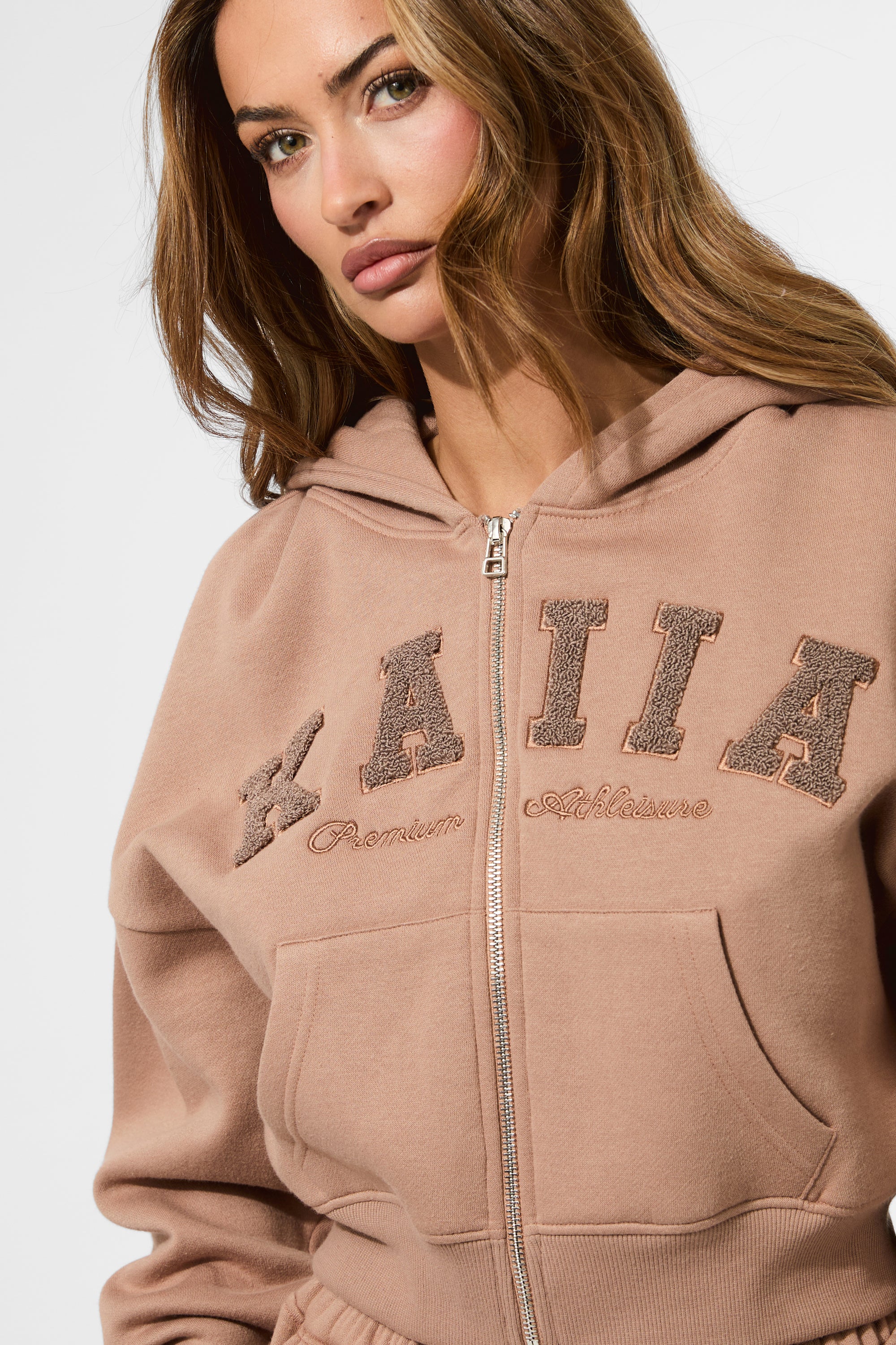 Kaiia Slogan Zip Through Cropped Hoodie Latte