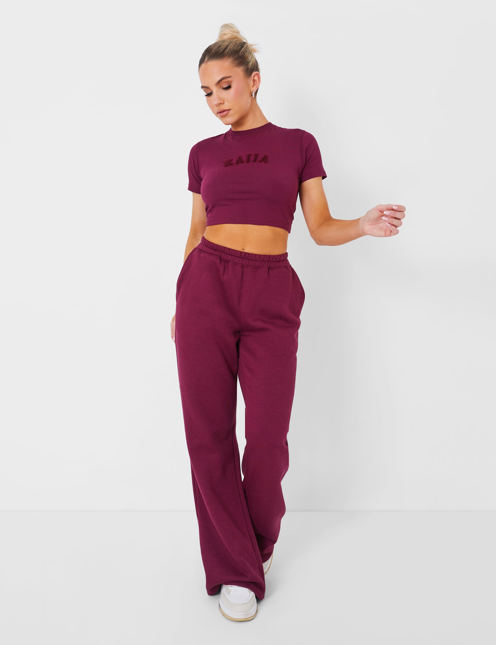 Kaiia Slogan Baby Tee Deep Burgundy