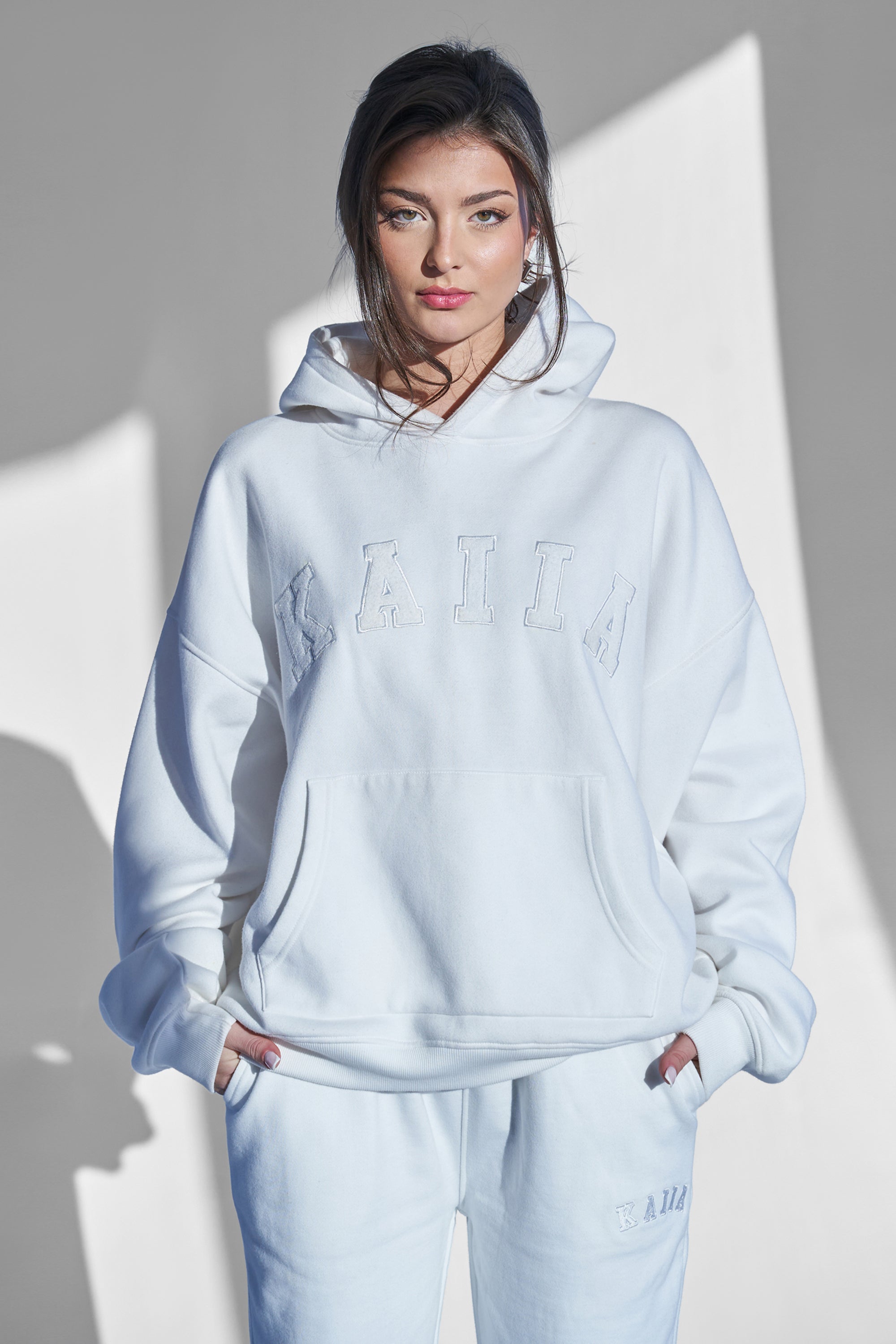 KAIIA SLOGAN OVERSIZED HOODIE WHITE