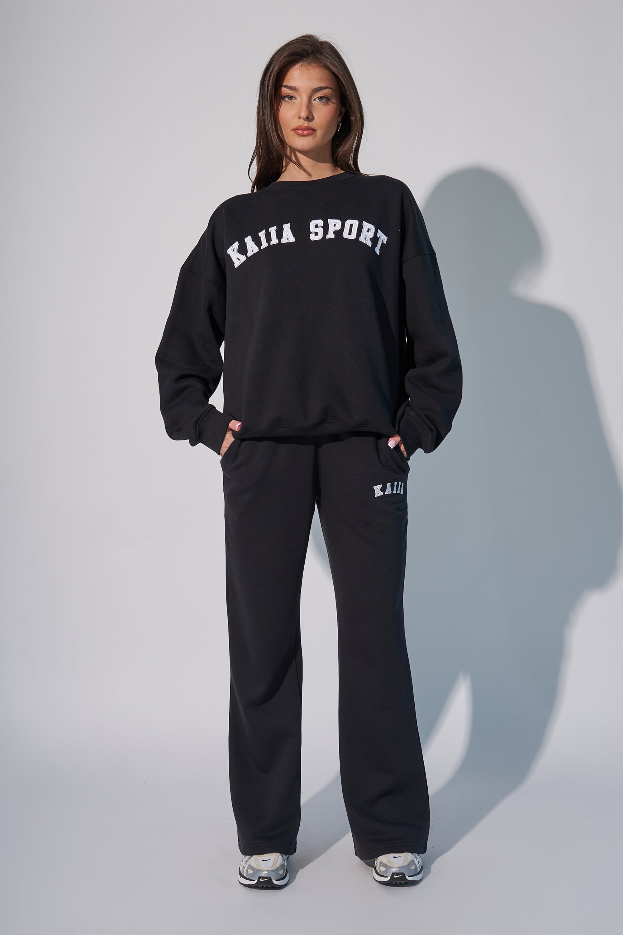 Kaiia Logo Wide Leg Sweat Pants in Black