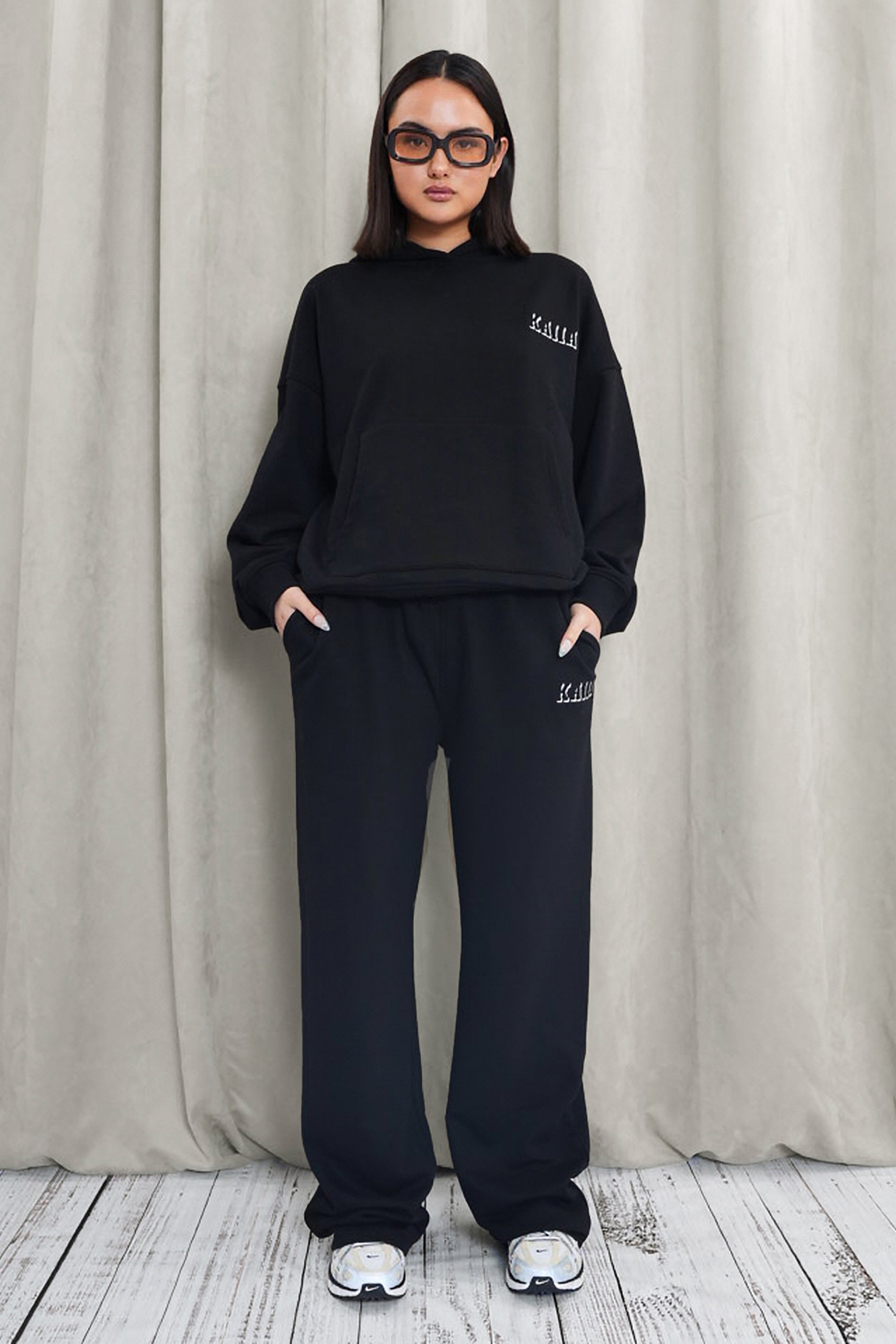 Kaiia Shadow Logo Wide Leg Sweat Pants Black