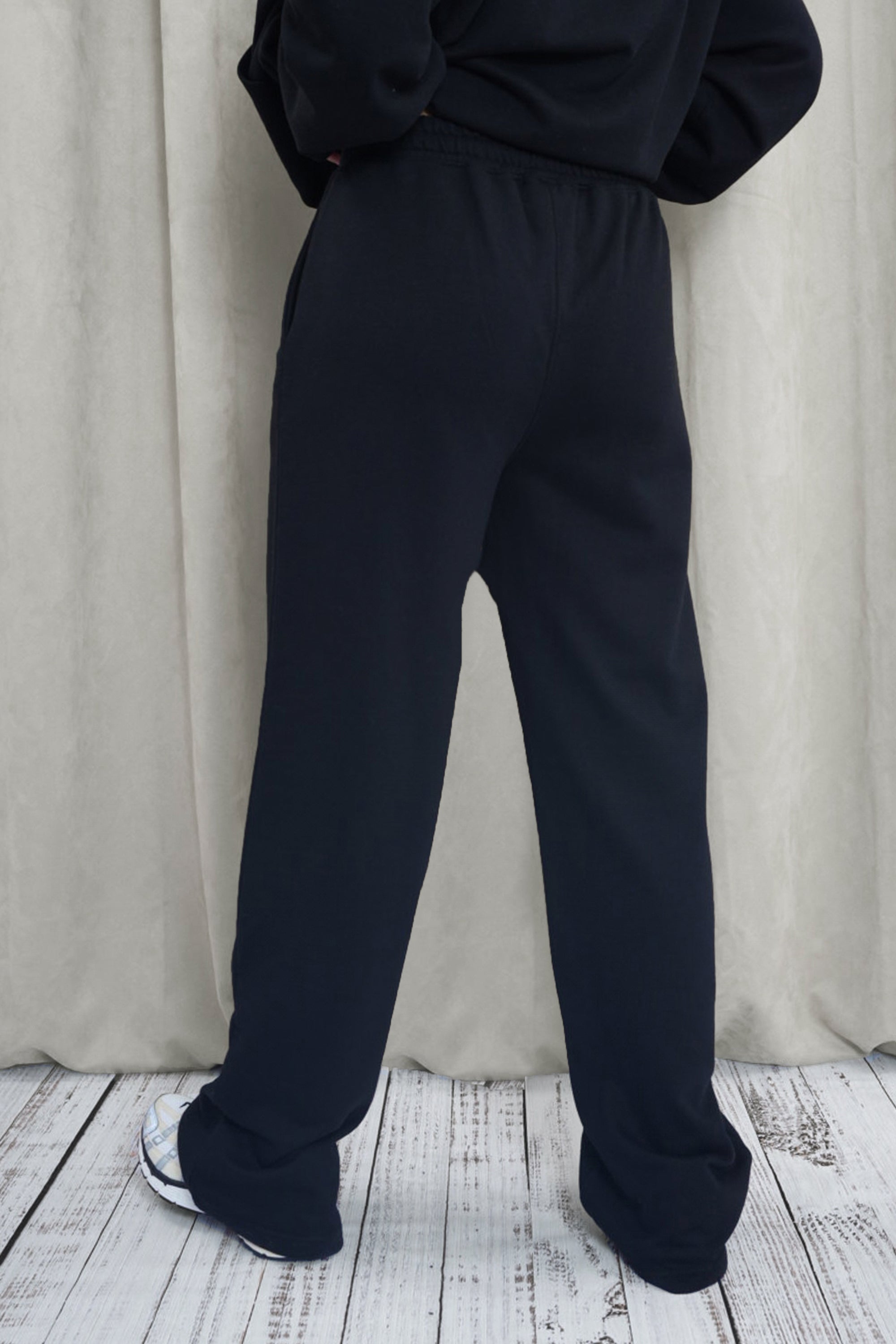 Kaiia Shadow Logo Wide Leg Sweat Pants Black