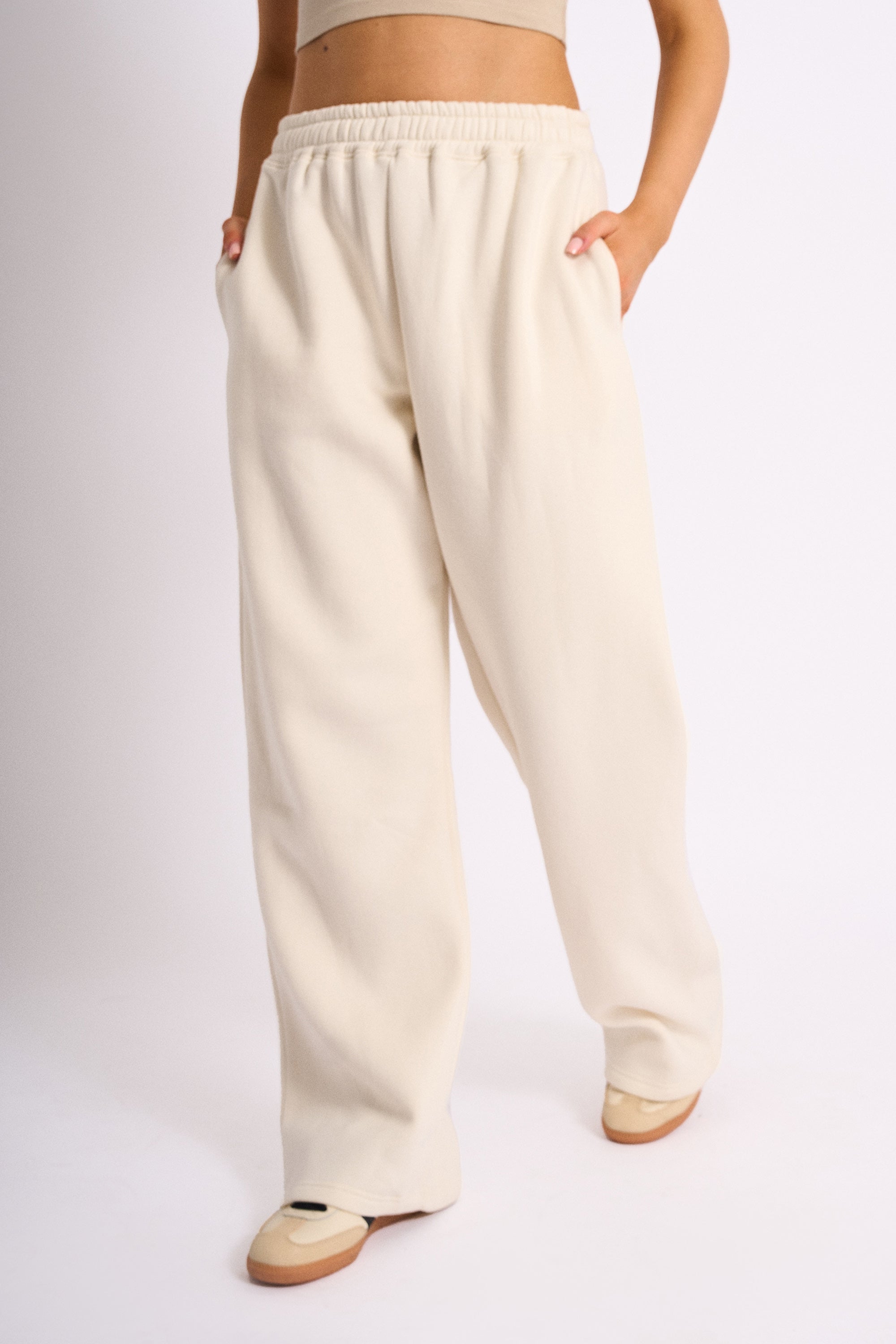 Kaiia Embossed Wide Leg Joggers Cream