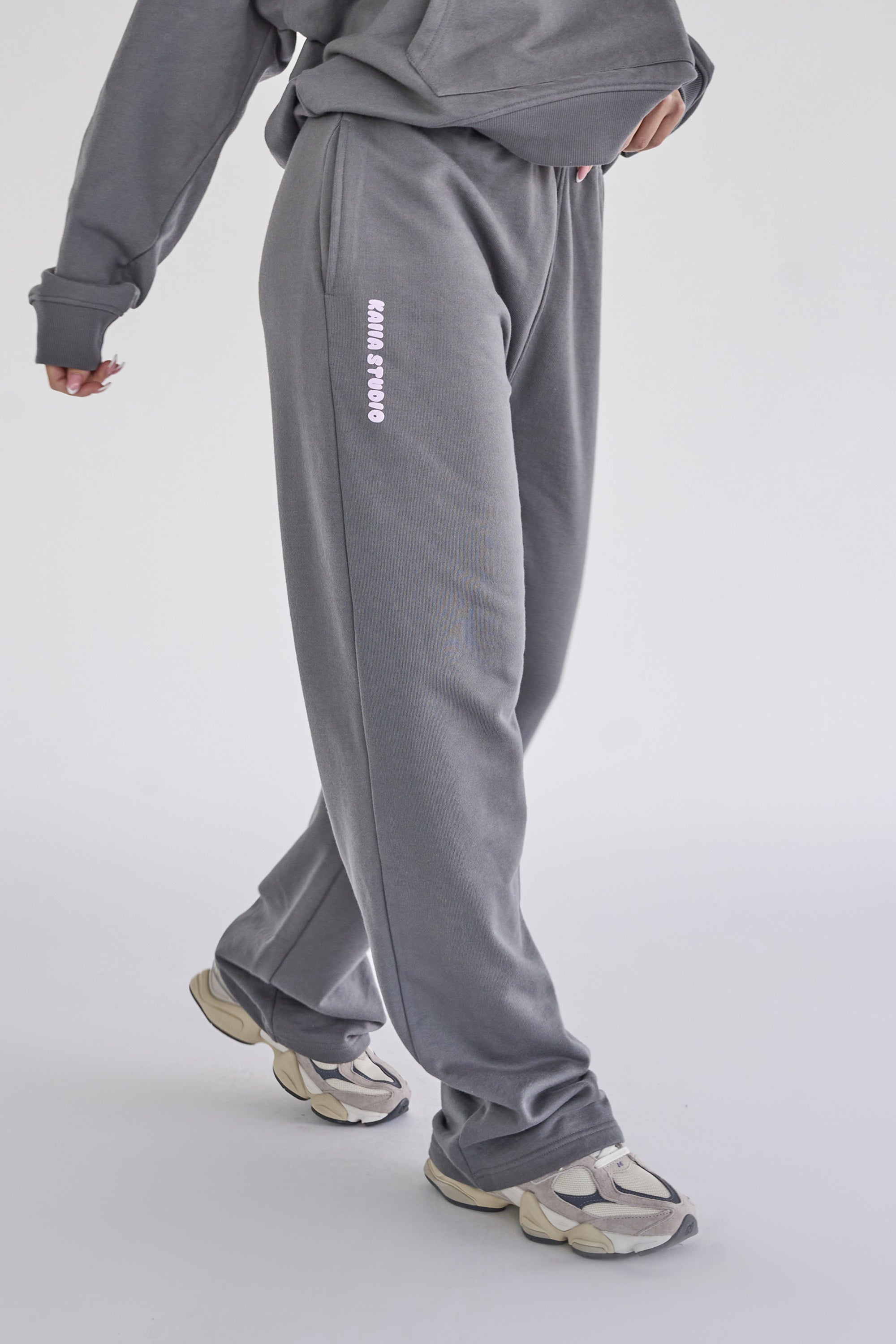 Kaiia Studio Bubble Logo Wide Leg Sweat Pants Dark Grey & Lilac