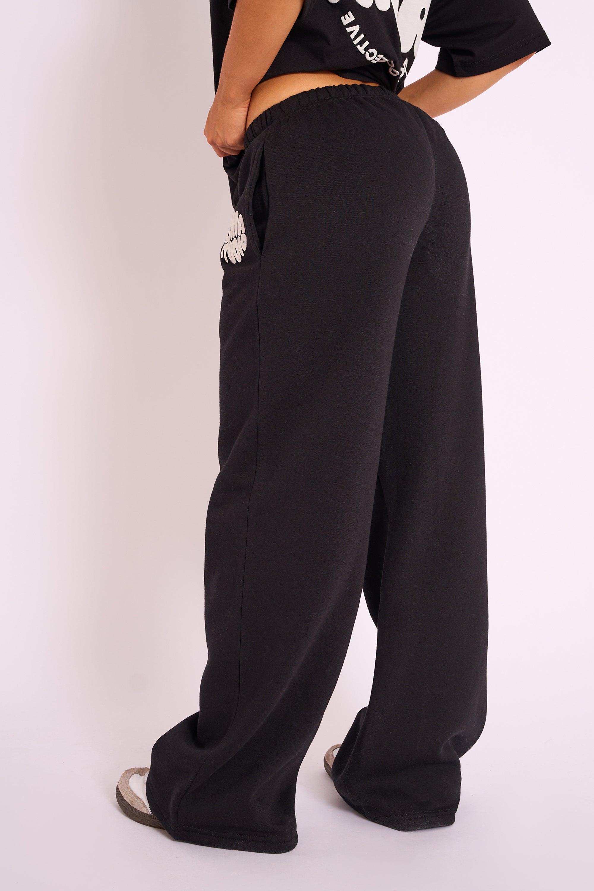 Kaiia Studio Bubble Logo Wide Leg Jogger Black