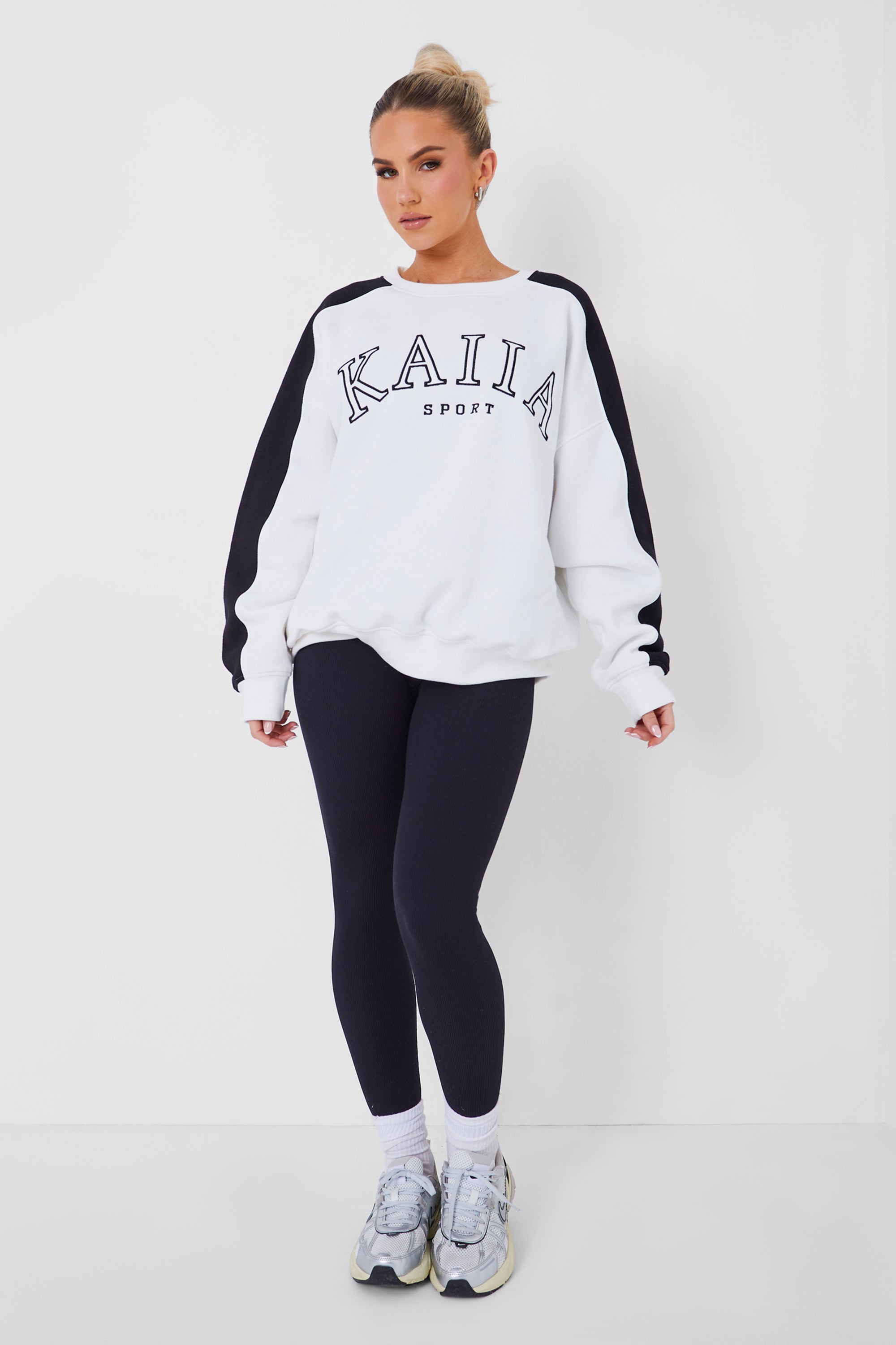 Kaiia Sport Oversized Sweatshirt in White and Black