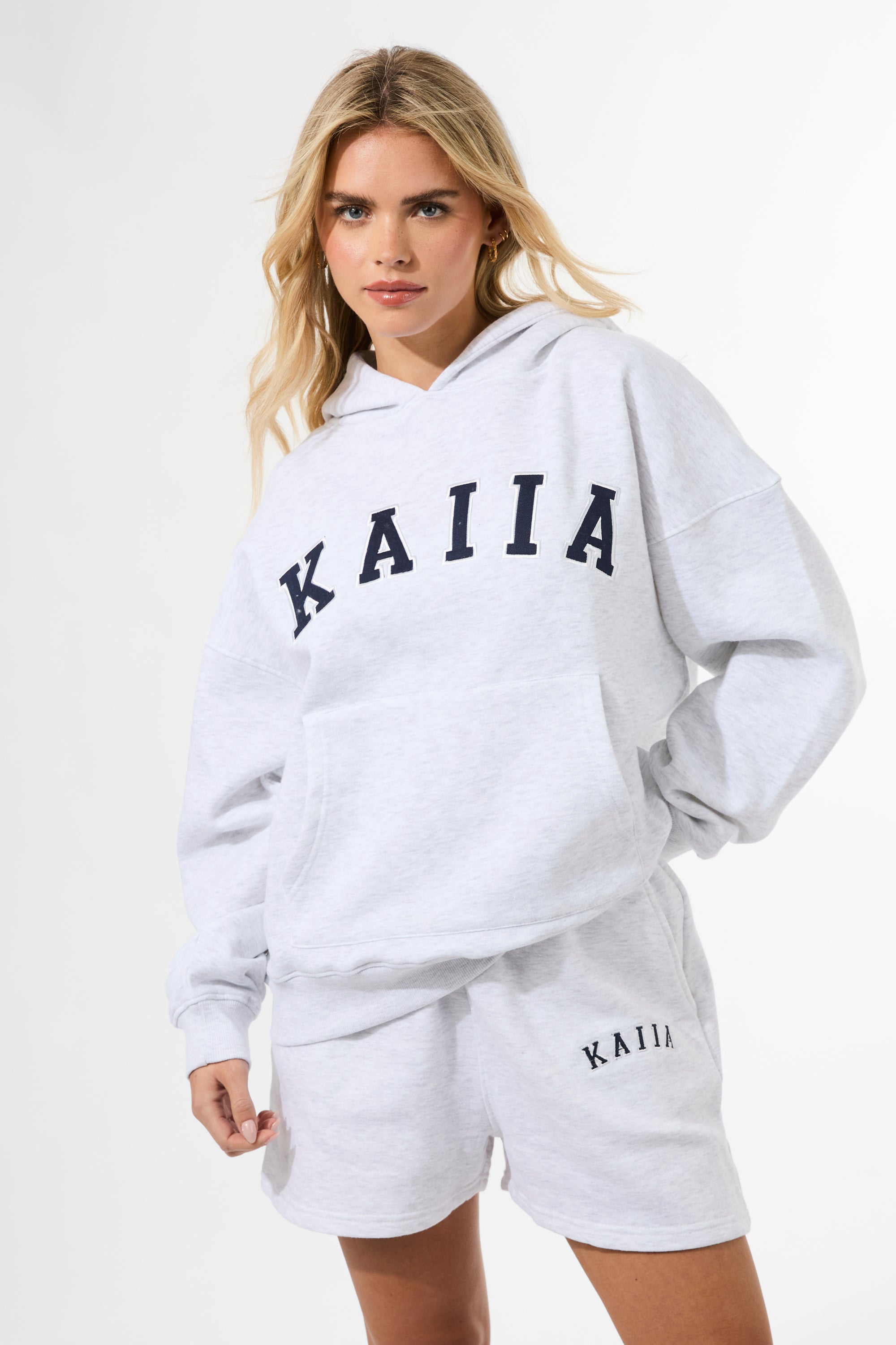 Kaiia Sweat Logo Shorts In Grey Marl