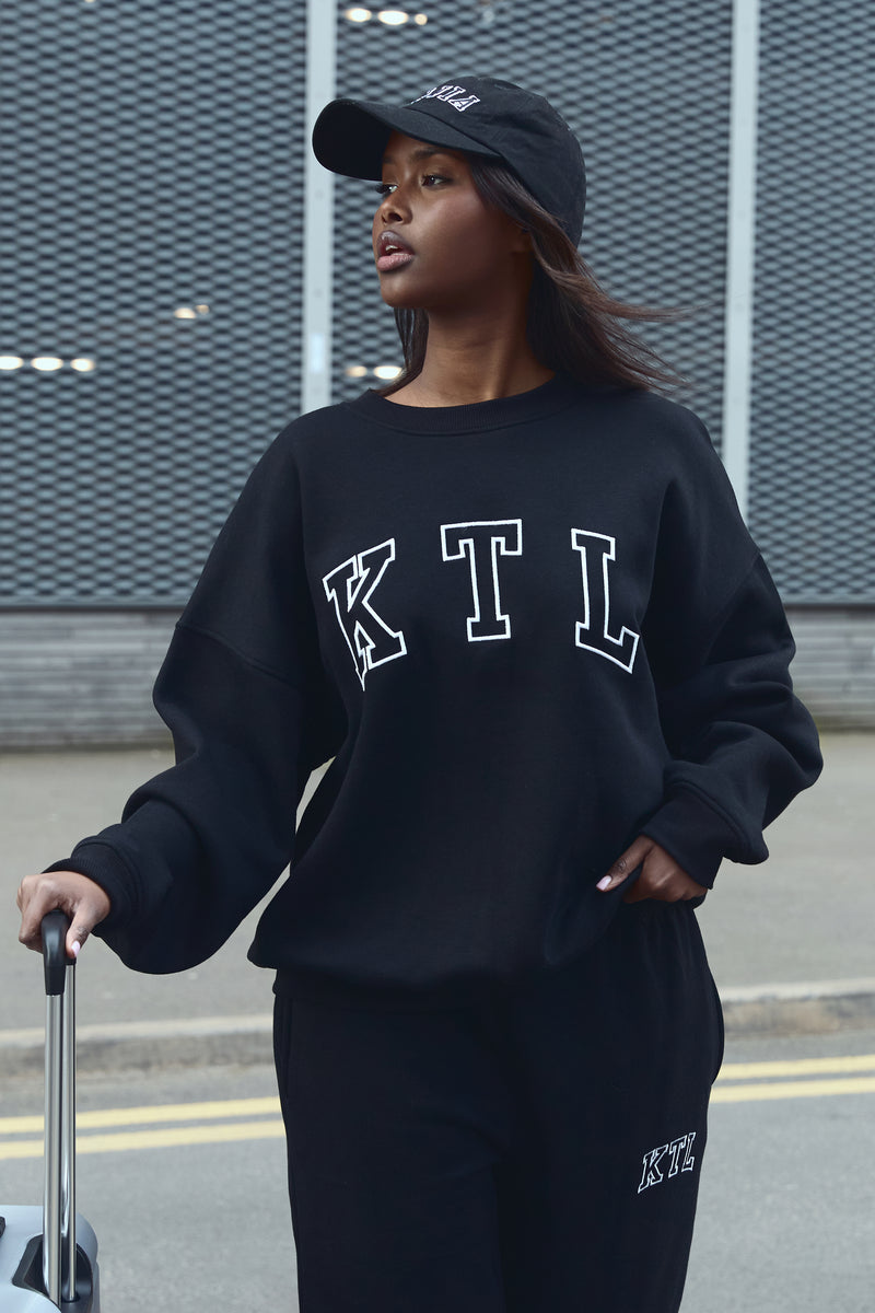 Kaiia KTL Logo Oversized Sweatshirt Black