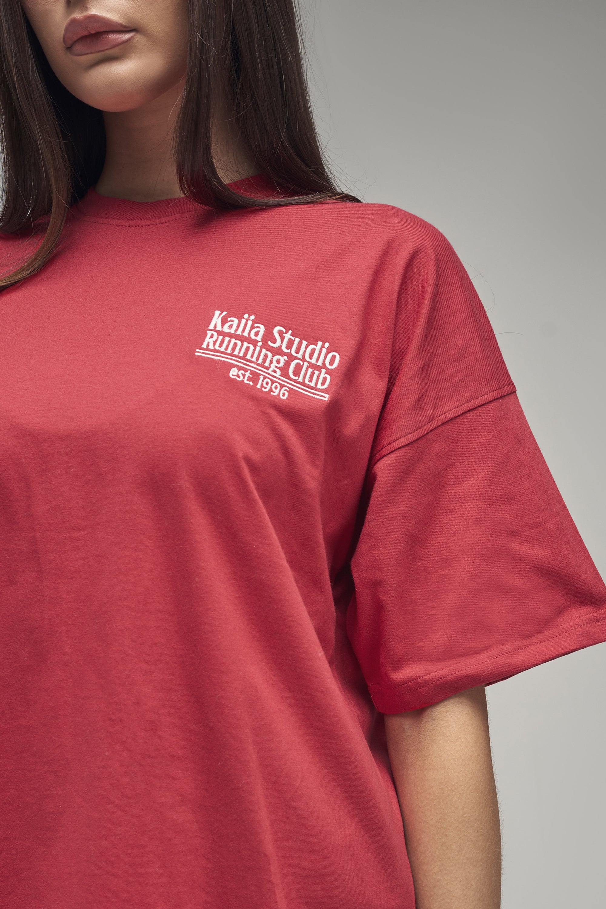 Kaiia Running Club Logo Oversized T-Shirt Red