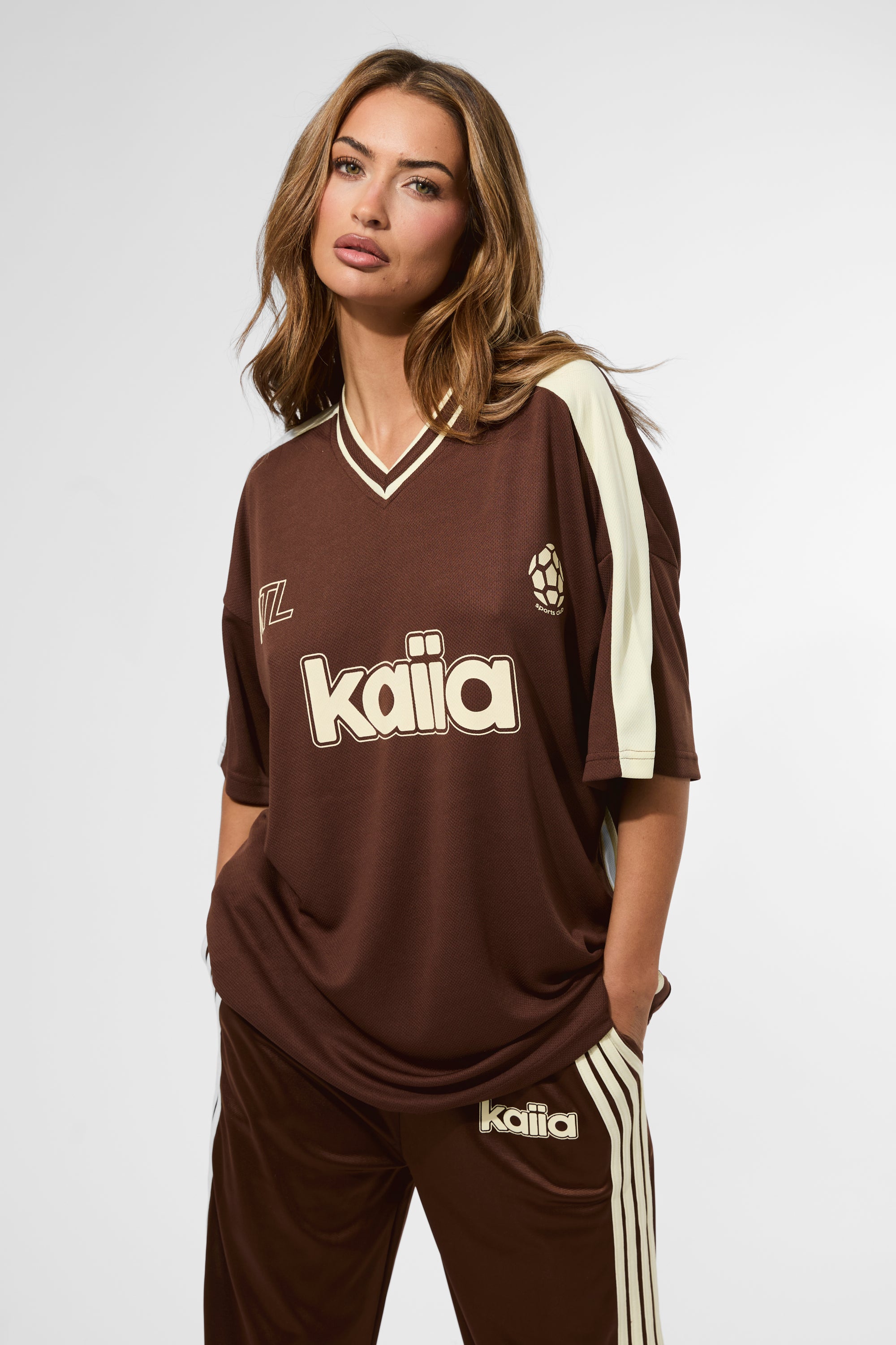 Kaiia Oversized Football Shirt Brown