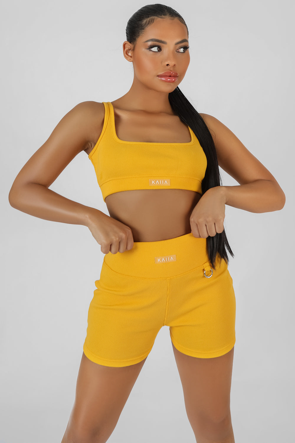 SQUARE NECK KAIIA SPORT BRALET MANGO