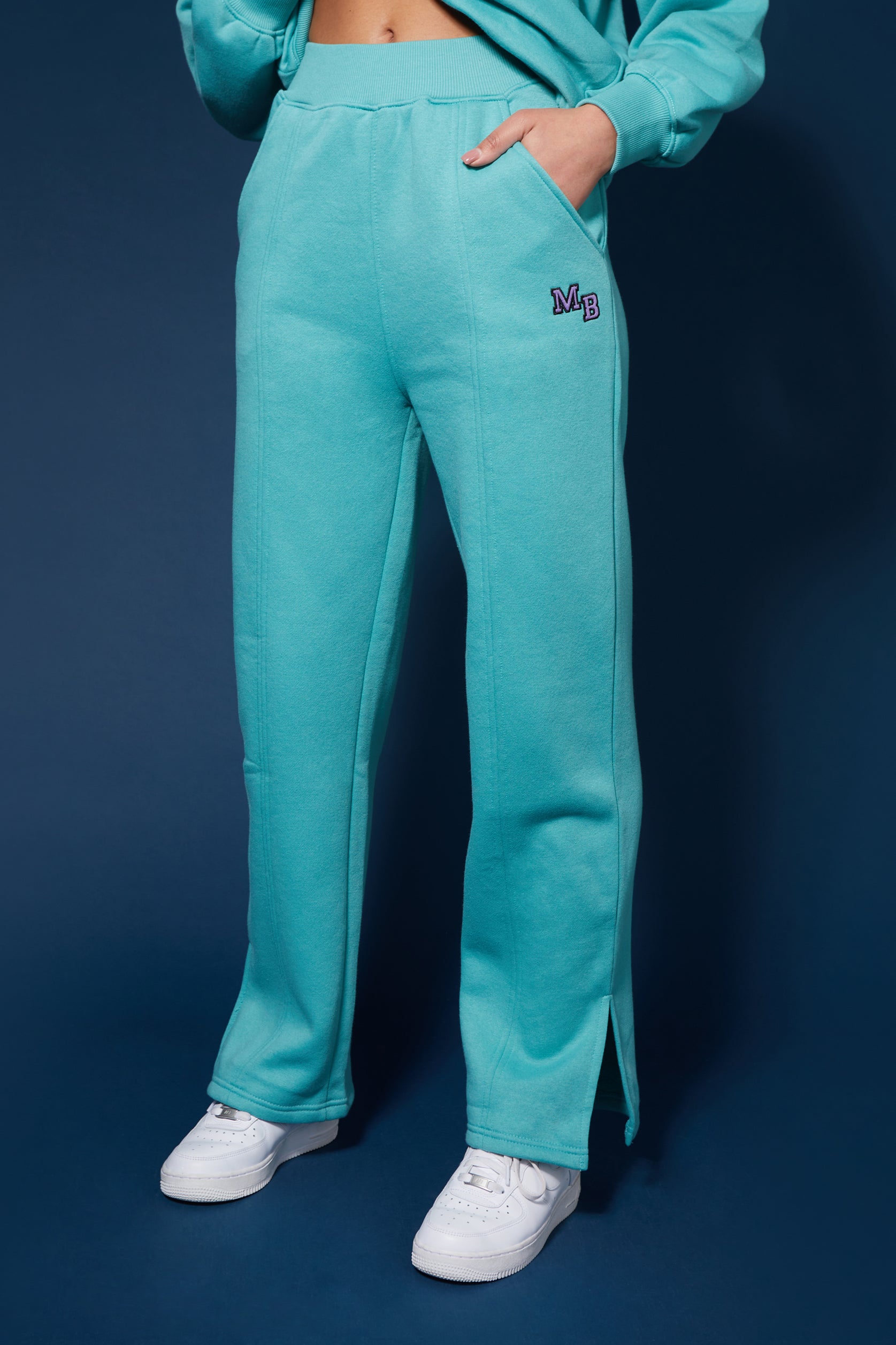 SEAM FRONT STRIAGHT LEG EMBROIDERED JOGGERS AQUA