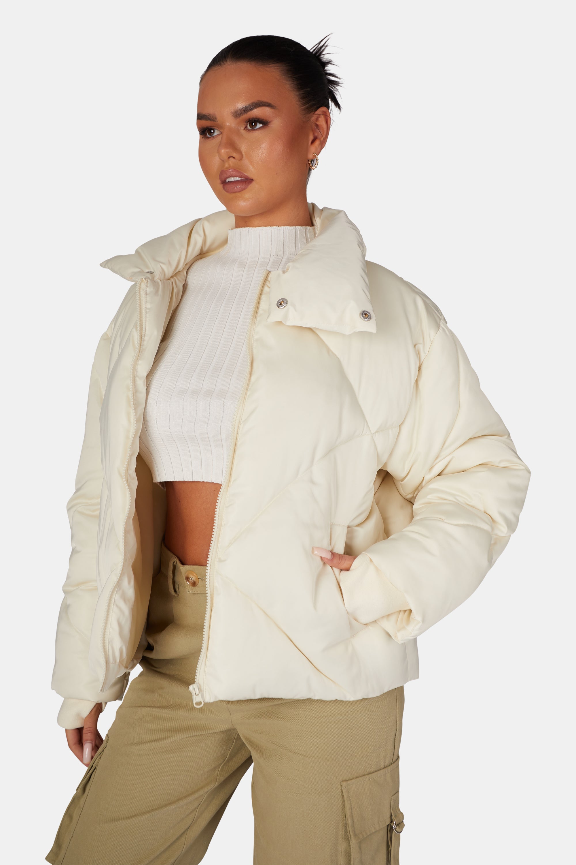 SOFT TOUCH QUILTED PUFFER JACKET ECRU | Kaiia