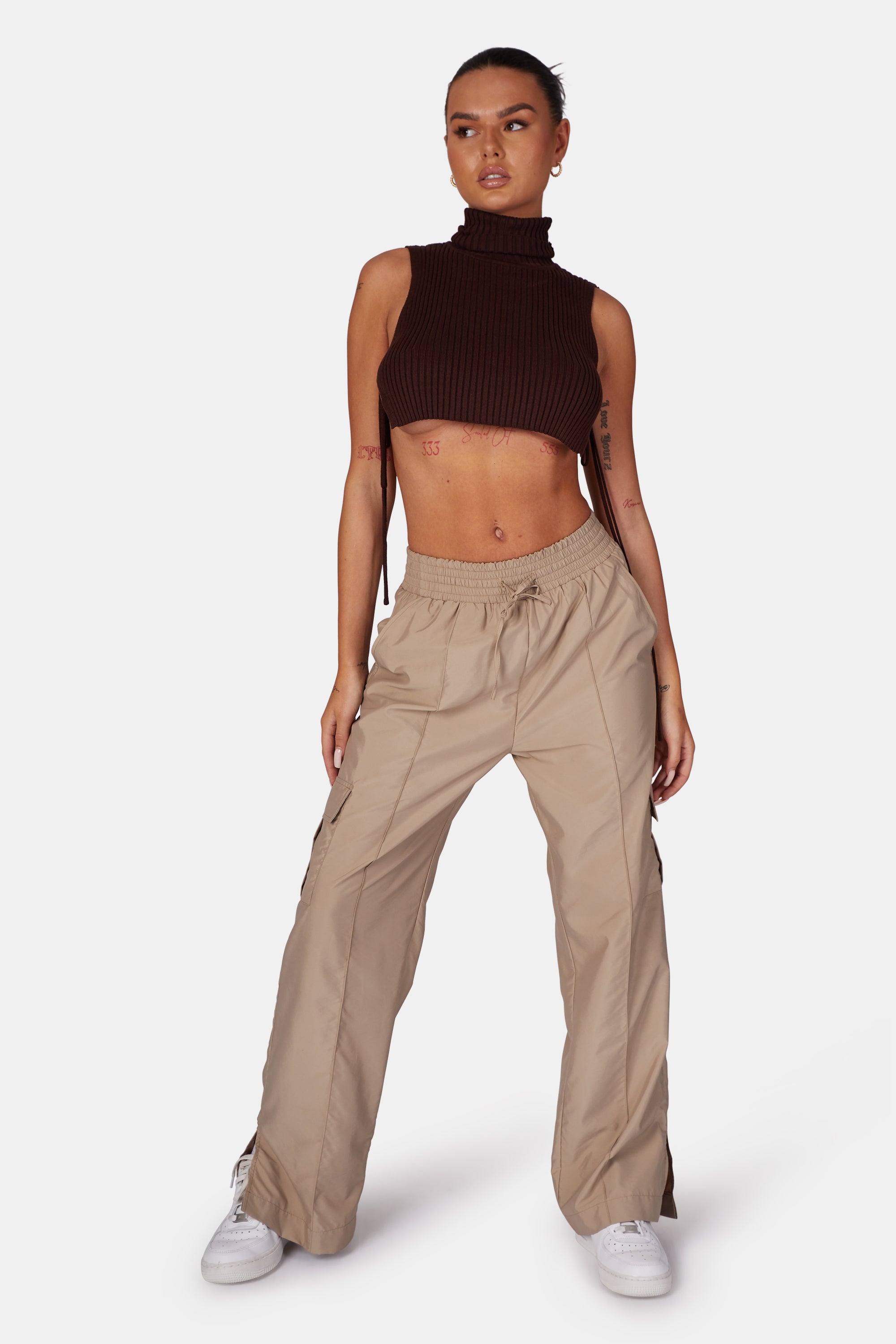 TIE SIDE ROLL NECK CROP TOP