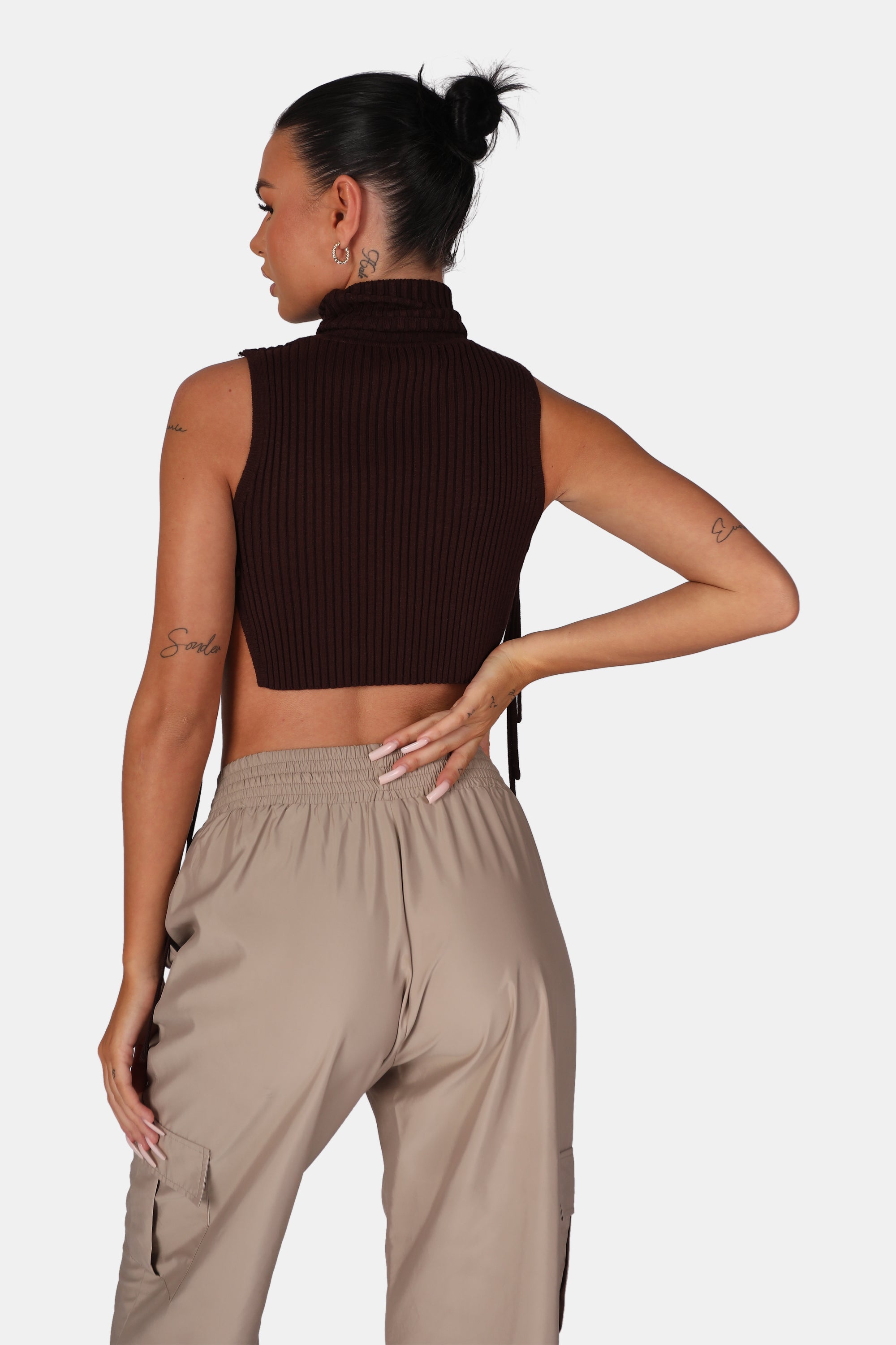 TIE SIDE ROLL NECK CROP TOP