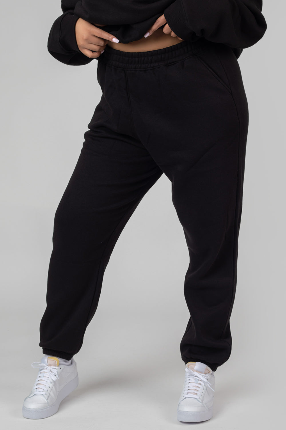 CURVE 90S OVERSIZED JOGGERS BLACK