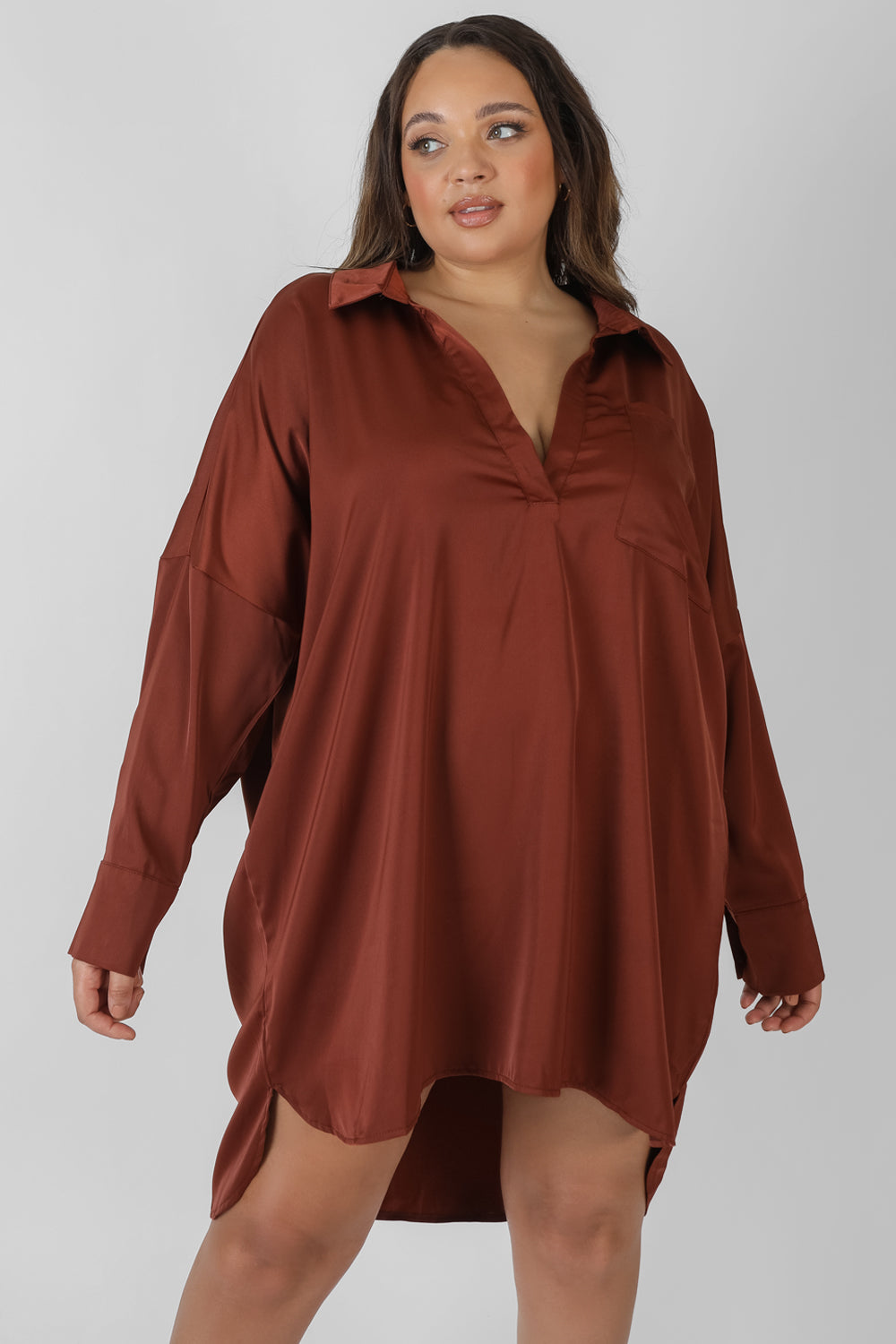 CURVE SATIN SHIRT DRESS CHOCOLATE