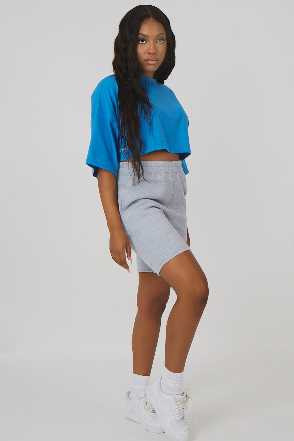 OVERSIZED BOXY CROPPED PATCH T-SHIRT BLUE